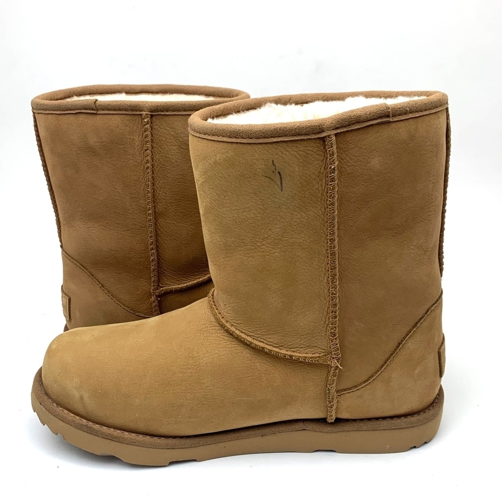 UGG Classic Short II Water Resistant SZ 4 - Picture 5 of 14
